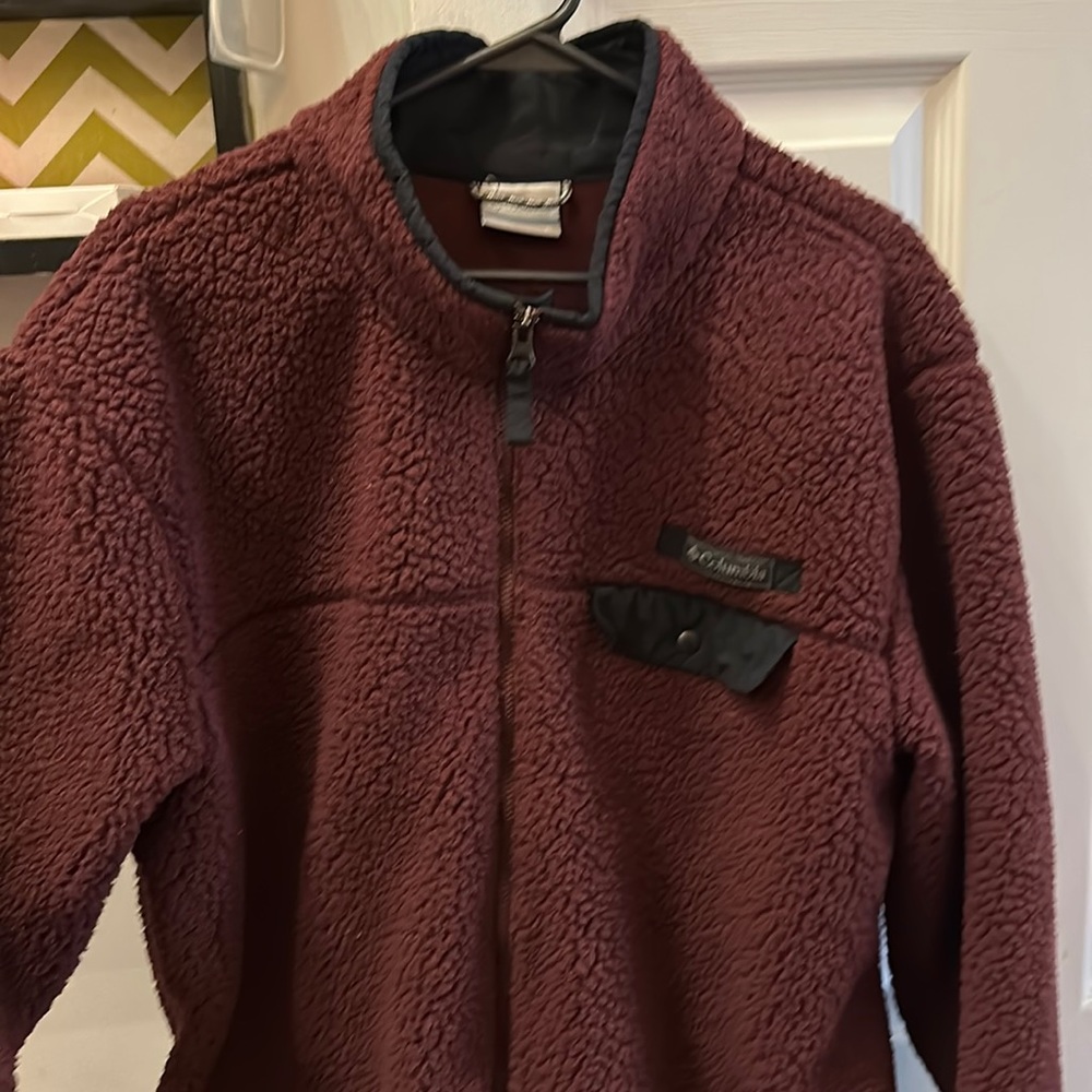 Men’s maroon/brown Columbia Fleece